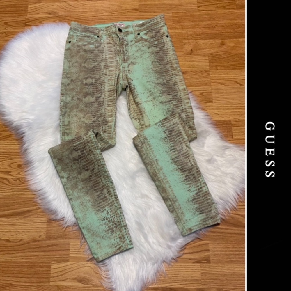 🔻SALE🔻GUESS🔹NEW CONDITION